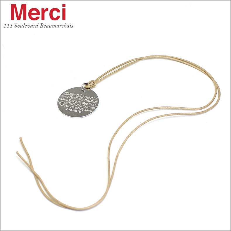 ブランド:メルシー/MERCI商品：チョーカーブレス品番：me196454カラー：ベージュ（060 palbeige）素材：真鍮×紐サイズ（約）：全長47.5cm備考※複数同時販売のため、売り切れの場