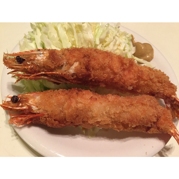 ※4尾入りから5尾入りに変更になりました。1尾あたりのお値段は変わっていません。 新鮮な最高級天然エビ（くるまえび科）をエビフライにしました。 日本のくるまえびと近縁種にあたります。大きさは、1尾平均