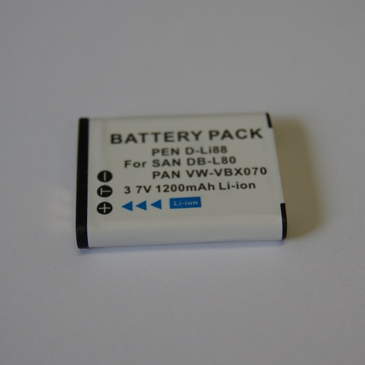 商品仕様 状態： 新品、互換バッテリー 形式： リチウムイオン充電池 電圧： 3.7V 容量： 1200m Ah 対応機種 ◆PENTAX Optio H90 Optio P70 Optio P80 