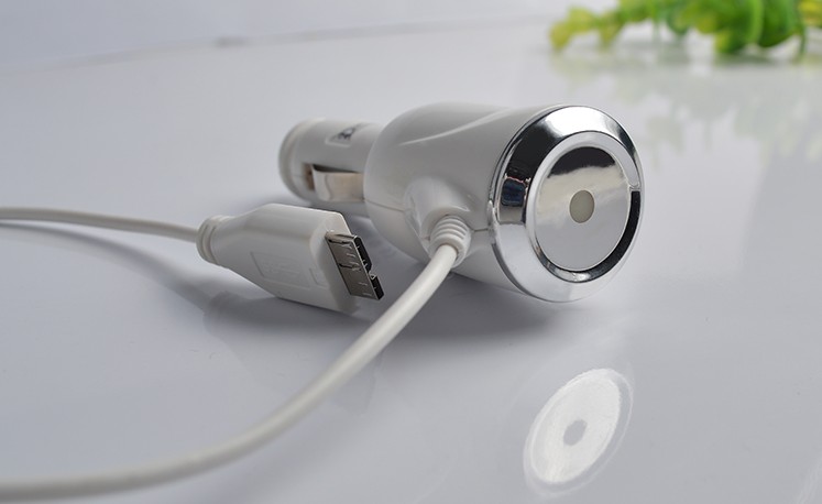 用途： GALAXY Note3/S5用 Micro USB3.0 10ピン - USBケーブルを使えば、micro USB3.0コネクタを装備したNote3/S5シリーズのスマホを車中のシガーソケッ