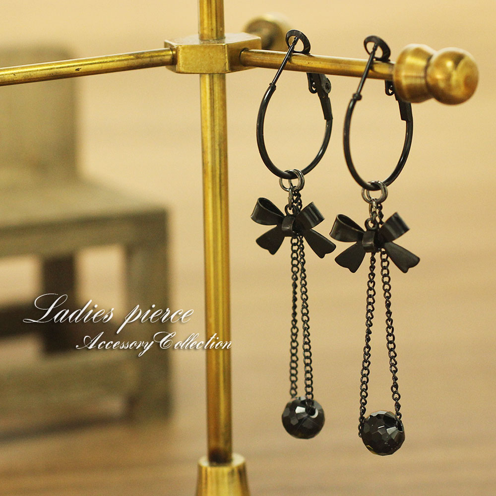 【サイズ】 ・フープのみ：約2cm×2cm・リボンモチーフ：約1.5cm×1.5cm（カン含む）・チェーンモチーフ：約0.5cm×4.5cm【フープピアス 規格】 ・ブラック鋳金&starf;
